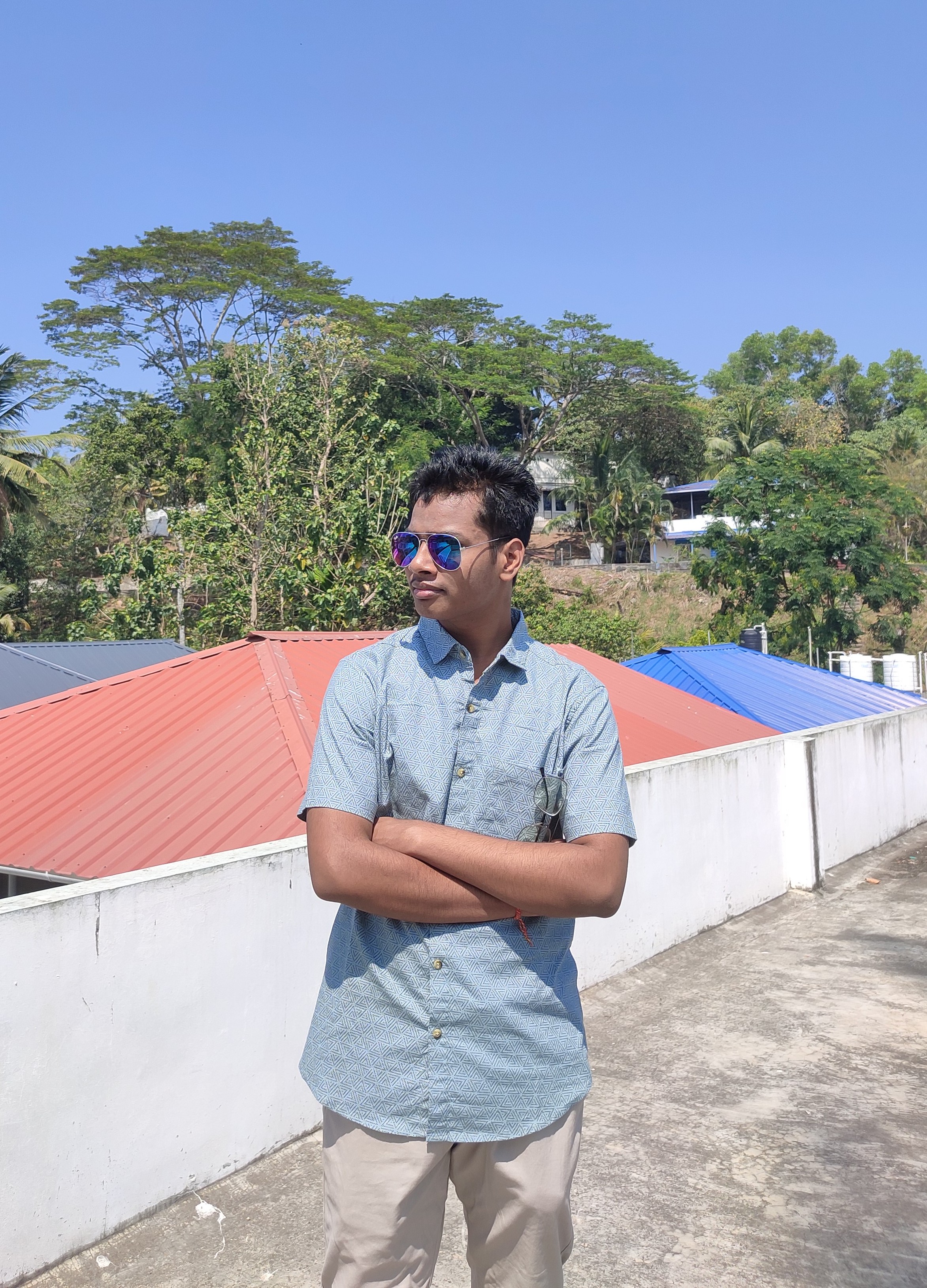 Left Pic
